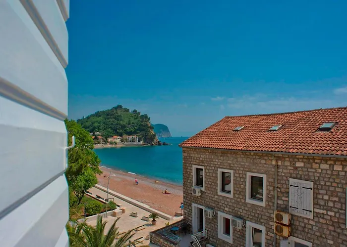 Piazza Apartments 2